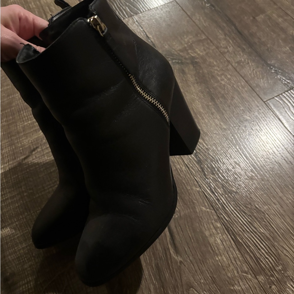 Black Aldo’s 7.5 barely worn.